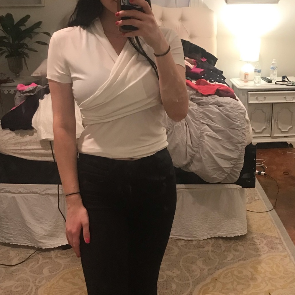 DKNY top
